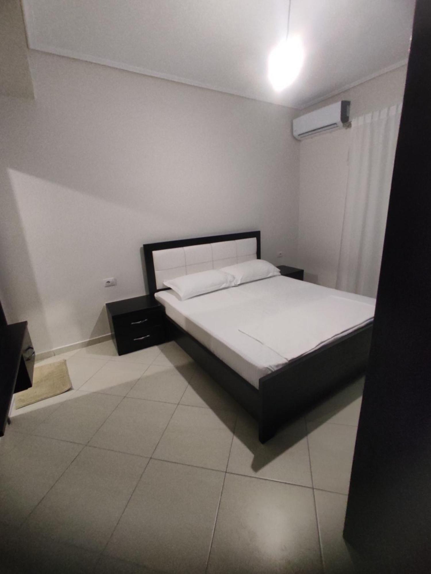 Lukova Center Apartments Buitenkant foto
